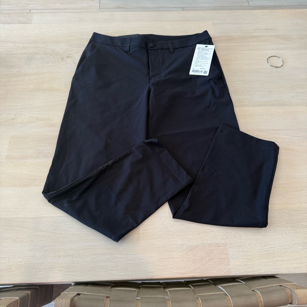 lululemon athletica Black ABC classic fit trouser 30” L